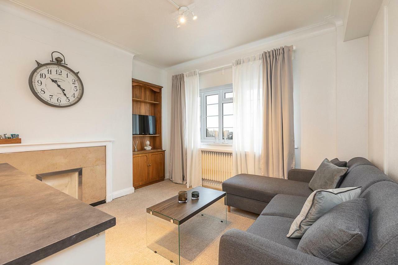 Grand Swiss Cottage Apartment 伦敦 外观 照片