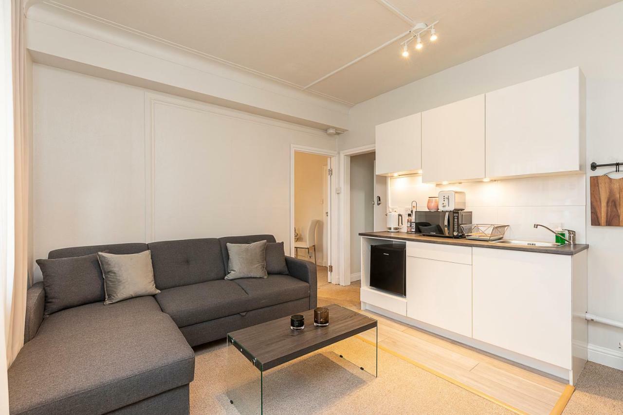 Grand Swiss Cottage Apartment 伦敦 外观 照片