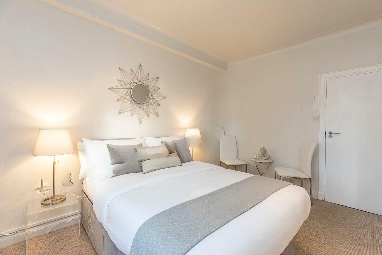 Grand Swiss Cottage Apartment 伦敦 外观 照片
