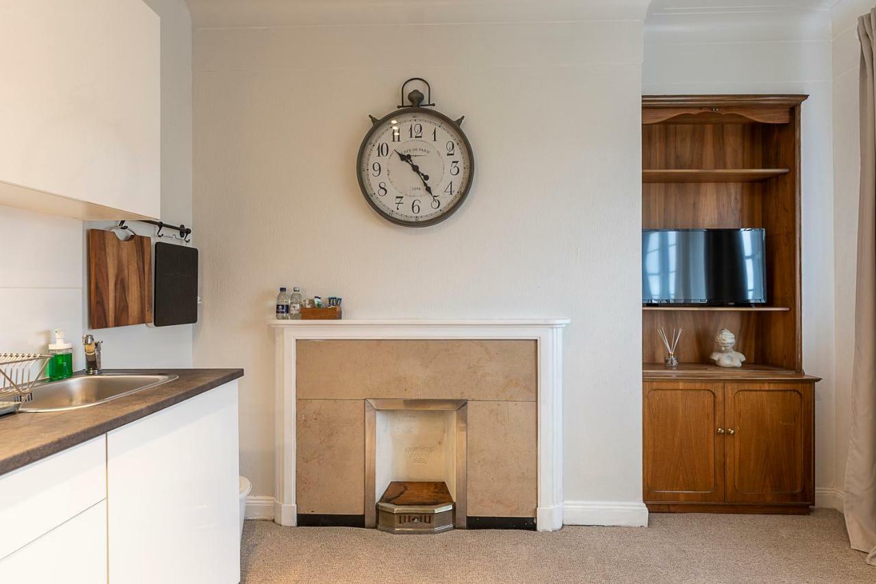 Grand Swiss Cottage Apartment 伦敦 外观 照片